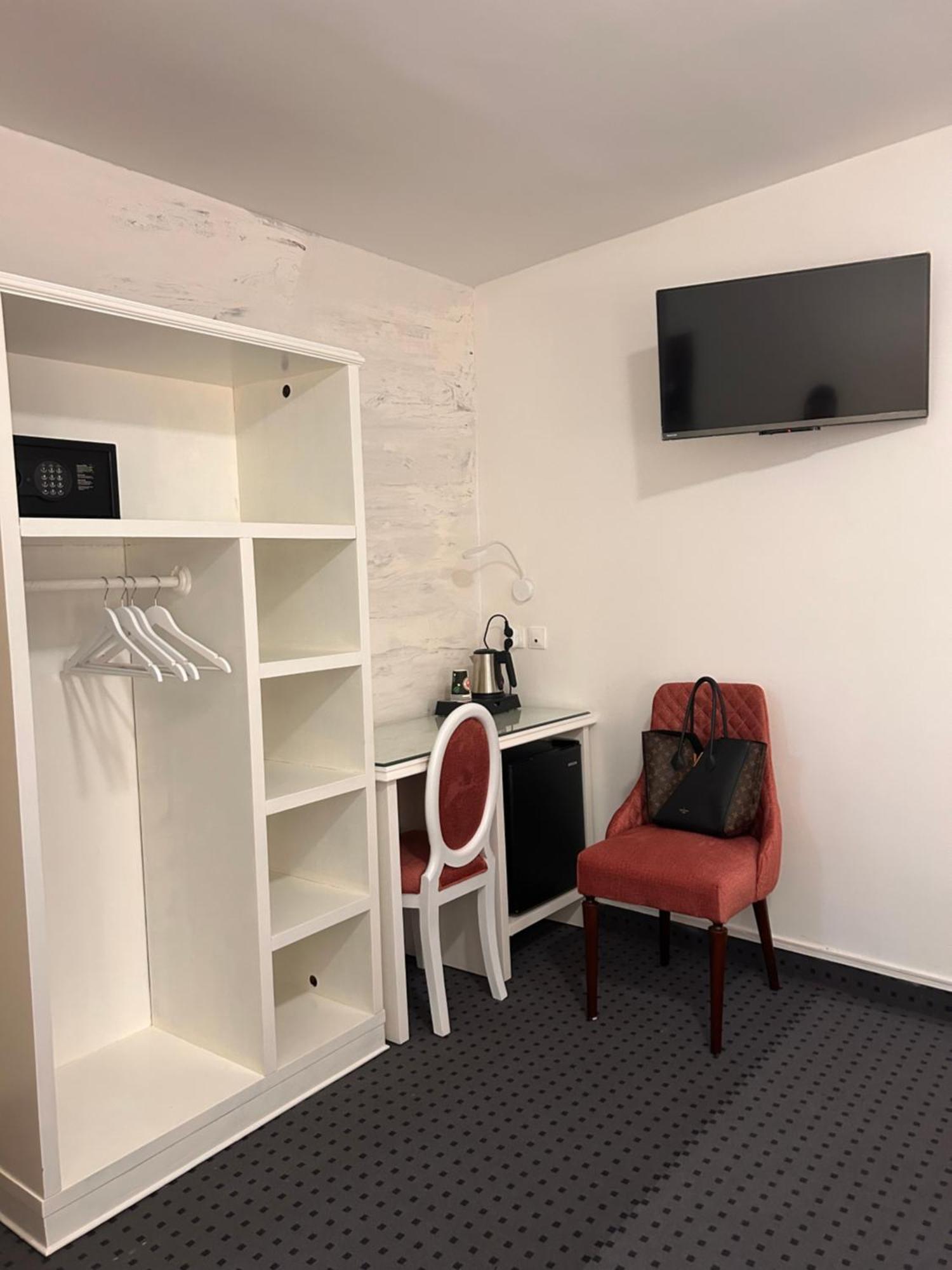 Hotel Grand Paris Villejuif Luaran gambar