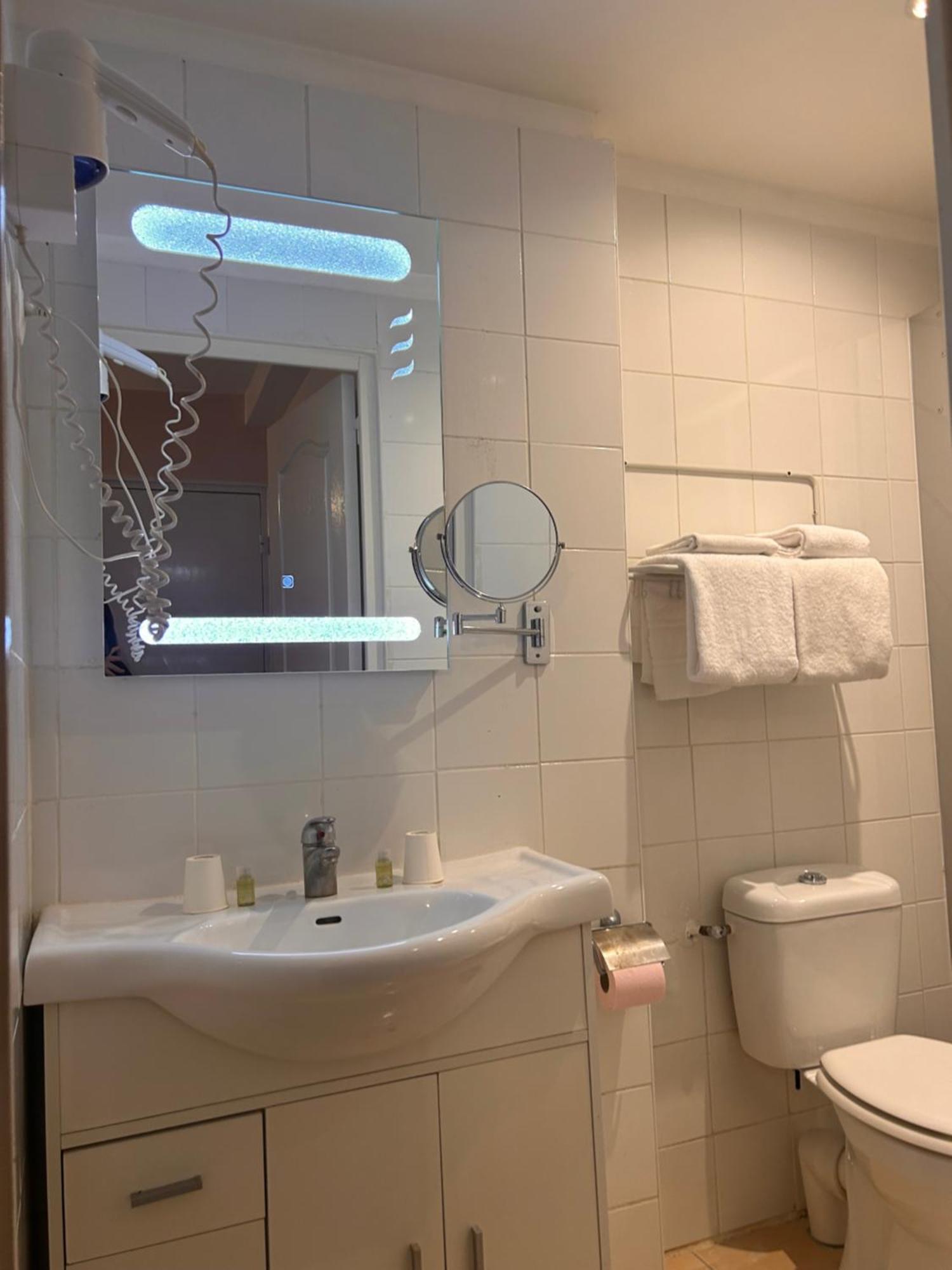 Hotel Grand Paris Villejuif Luaran gambar