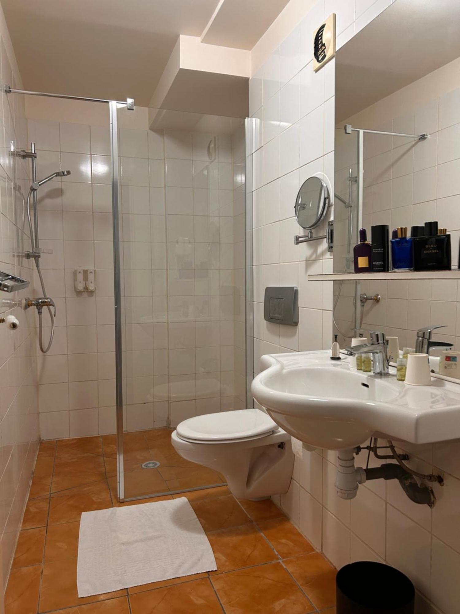 Hotel Grand Paris Villejuif Luaran gambar